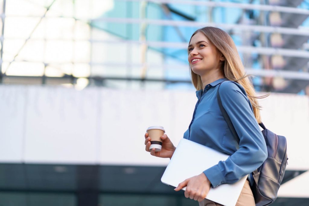 How to Work Abroad with No Experience: Simple Guide